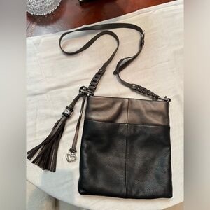 Brighton animal printed fabric inside black/gray pebbled leather crossbody